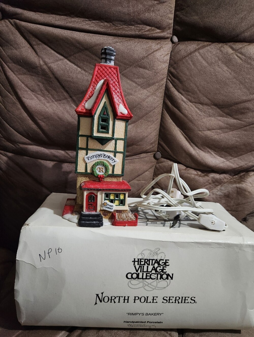 Dept 56 North Pole Series Rimpy's Bakery House Building 1991 Works Retired